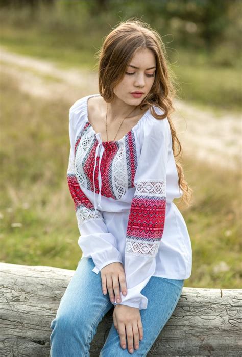 Women's Folk blouse 